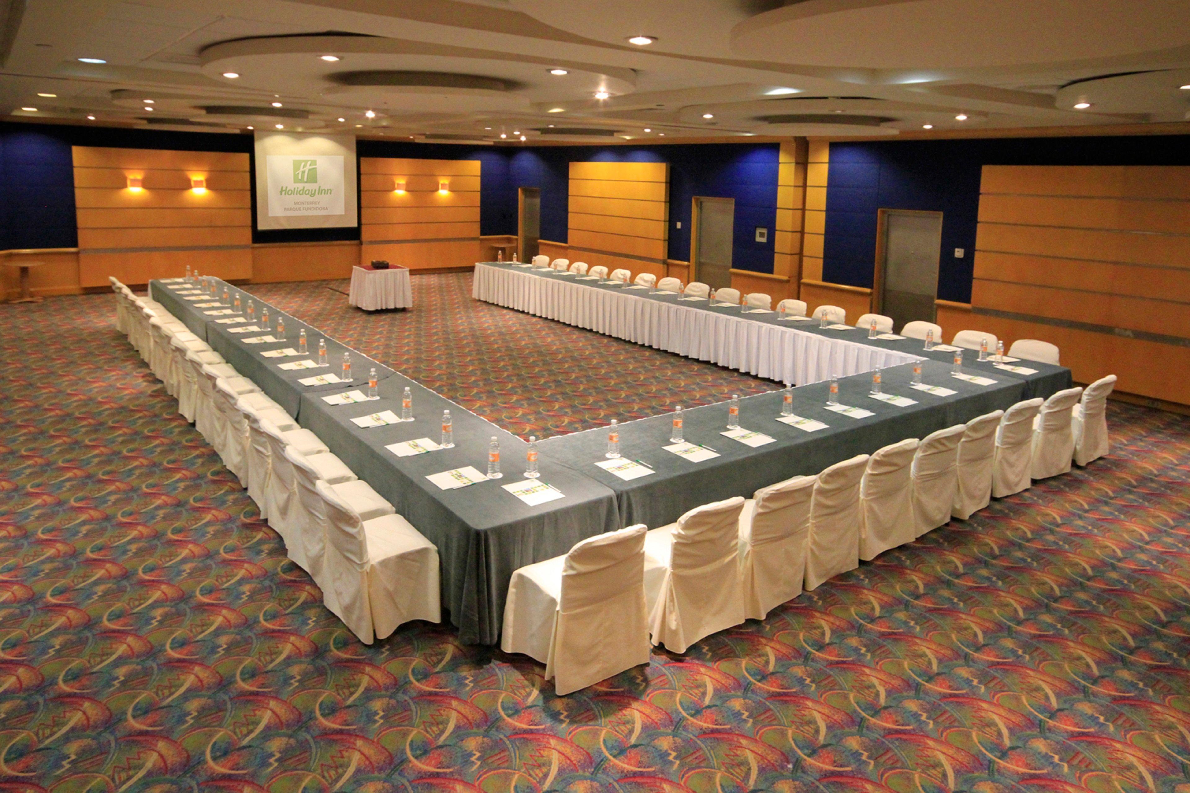 Holiday Inn Monterrey-Parque Fundidora By Ihg Екстериор снимка U-shaped table layout