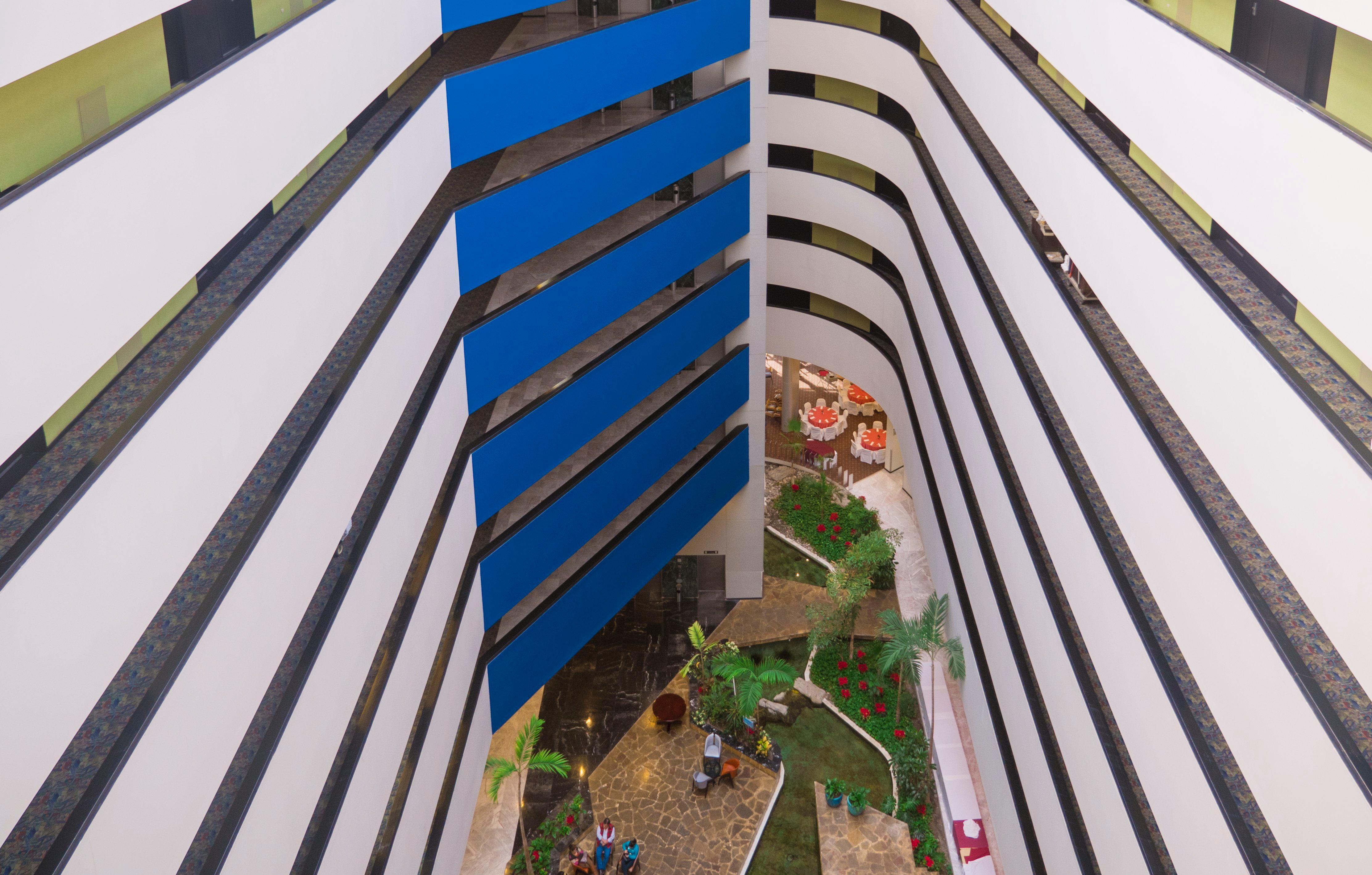 Holiday Inn Monterrey-Parque Fundidora By Ihg Екстериор снимка The interior of the building